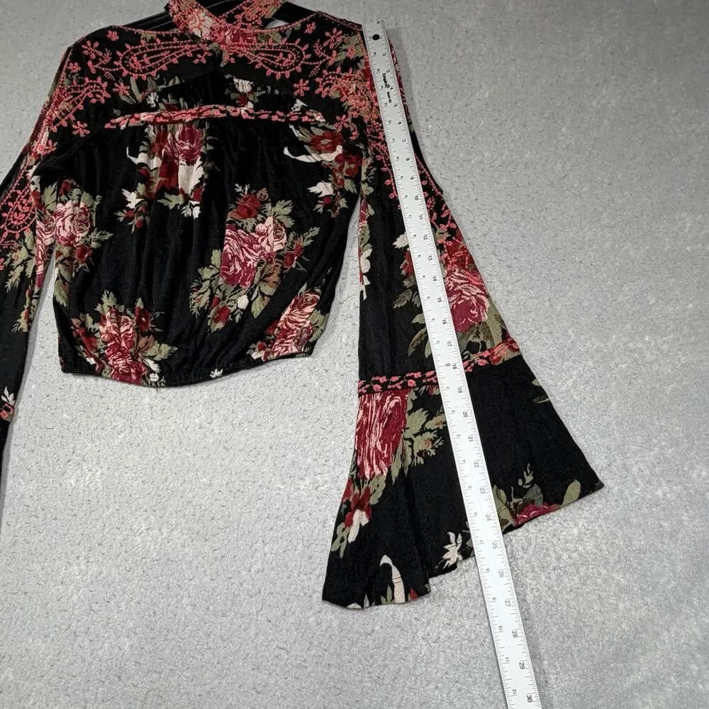 Free People Shirt Women’s Size XS Bainbridge Embroidered Cold Shoulder Top